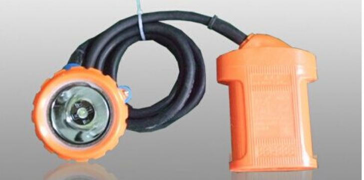 點擊查看詳細信息<br>標題：KL3LM(B)型鋰電礦燈 閱讀次數(shù)：2209