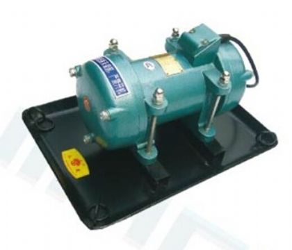 點擊查看詳細信息<br>標題： ZW7/10附著式振動器 閱讀次數(shù)：2077